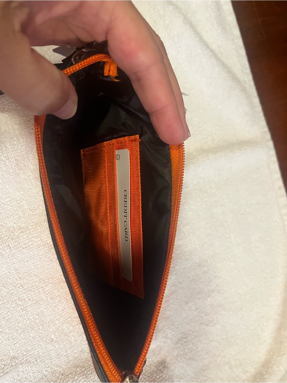 Orange - Picture 4 of 4